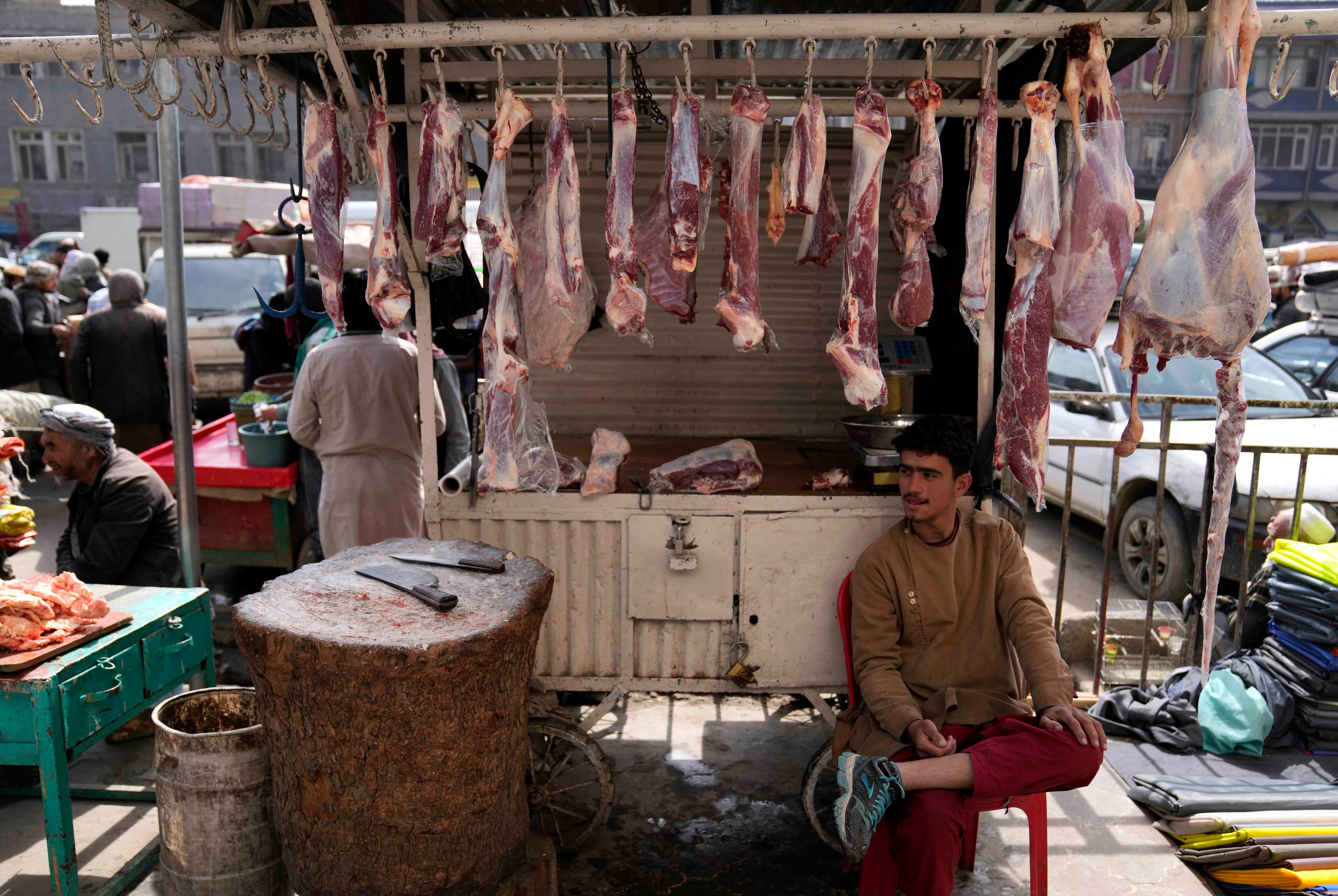 202202asia_afghanistan_butcher