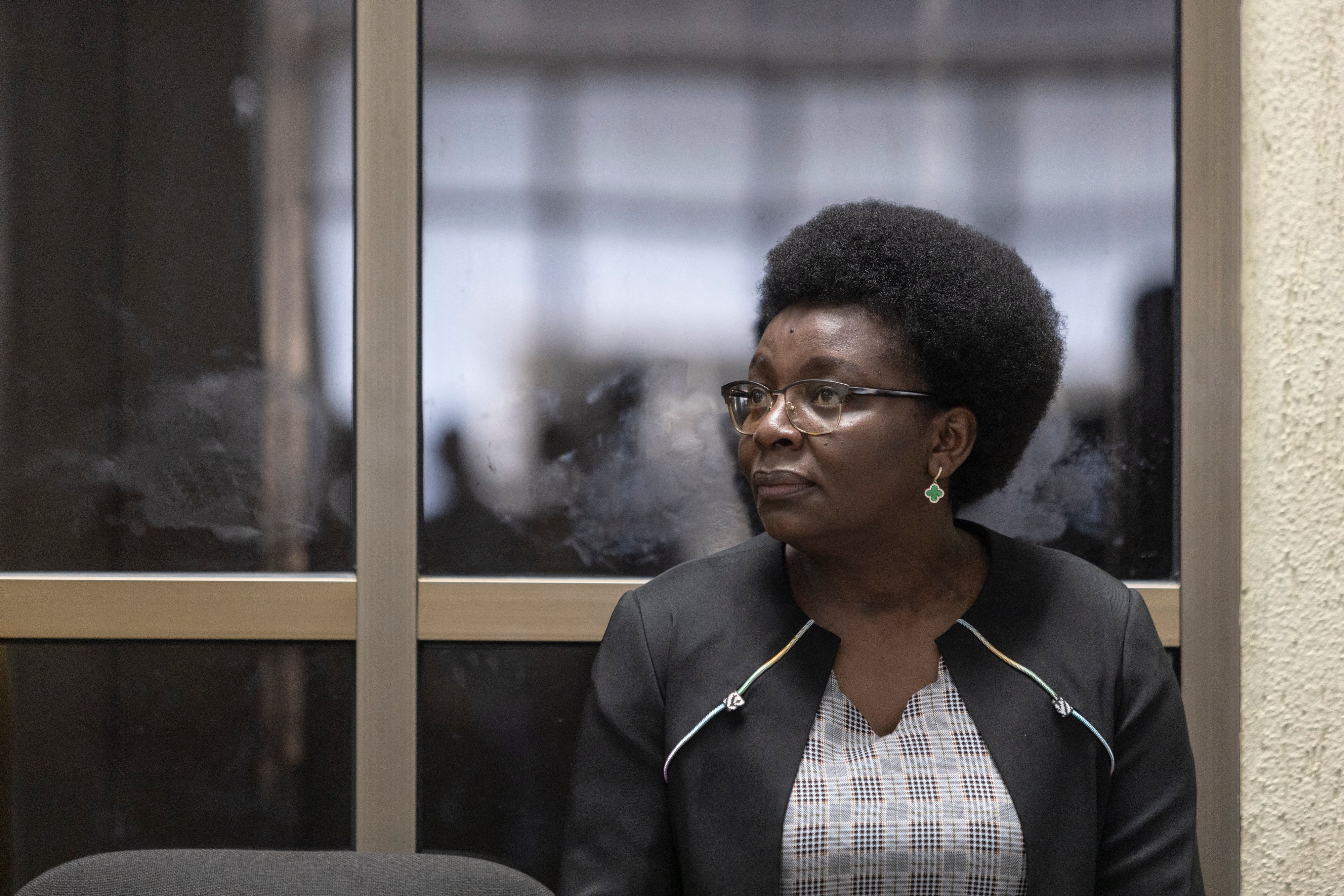 Victoire Ingabire, opposante politique et présidente du parti Dalfa-Umurinzi, à la Haute Cour de Kigali, au Rwanda, le 13 mars 2024.