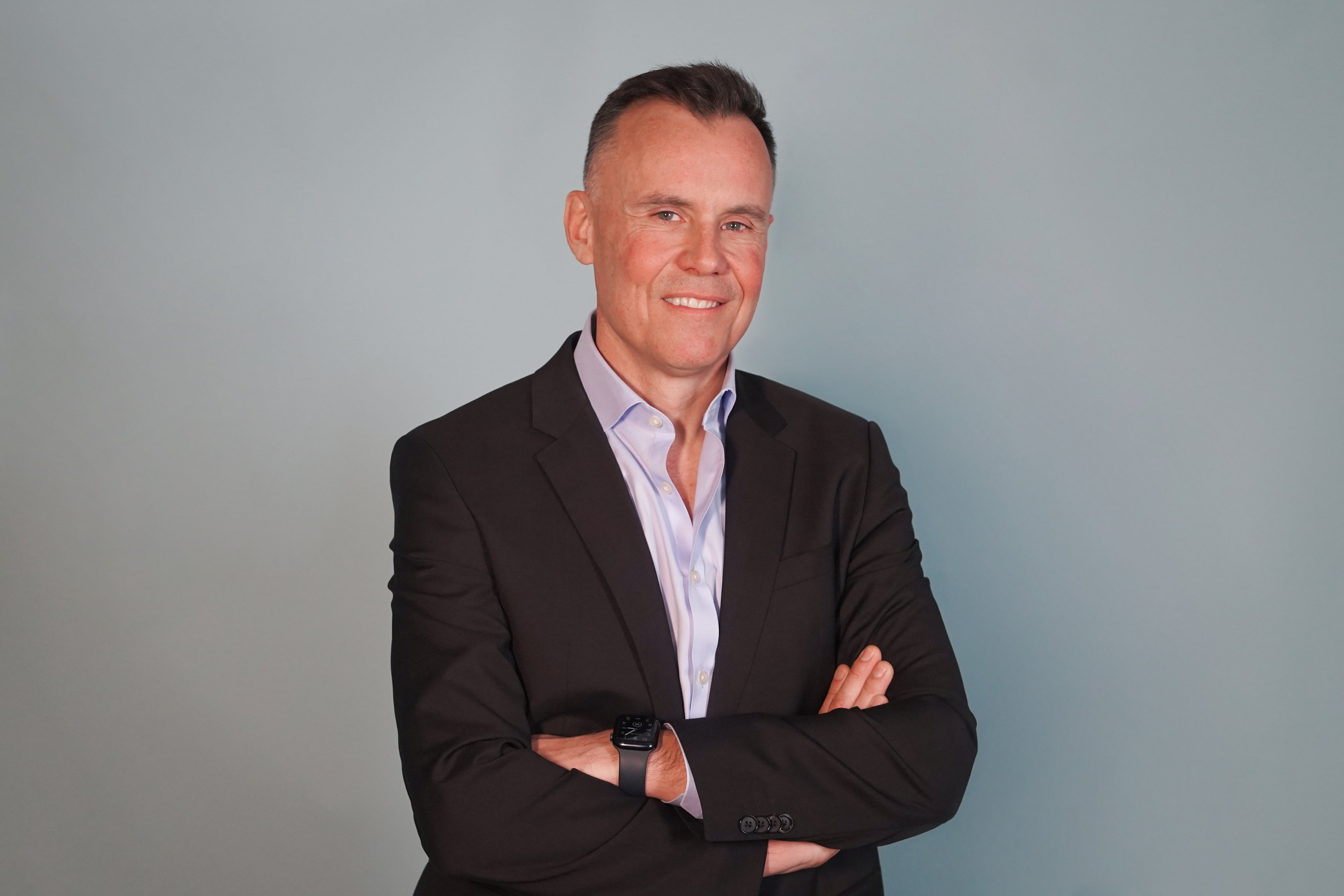 صورة رجل يضحك