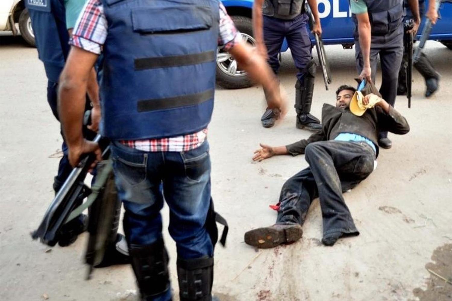 Mahbub Kabir, a marketing officer at a pro-Jamaat daily newspaper, was reportedly stopped by police on his way to work and shot in the leg on March 18, 2013.