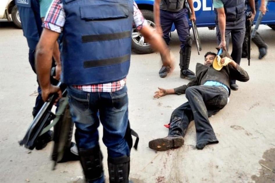 Mahbub Kabir, a marketing officer at a pro-Jamaat daily newspaper, was reportedly stopped by police on his way to work and shot in the leg on March 18, 2013.