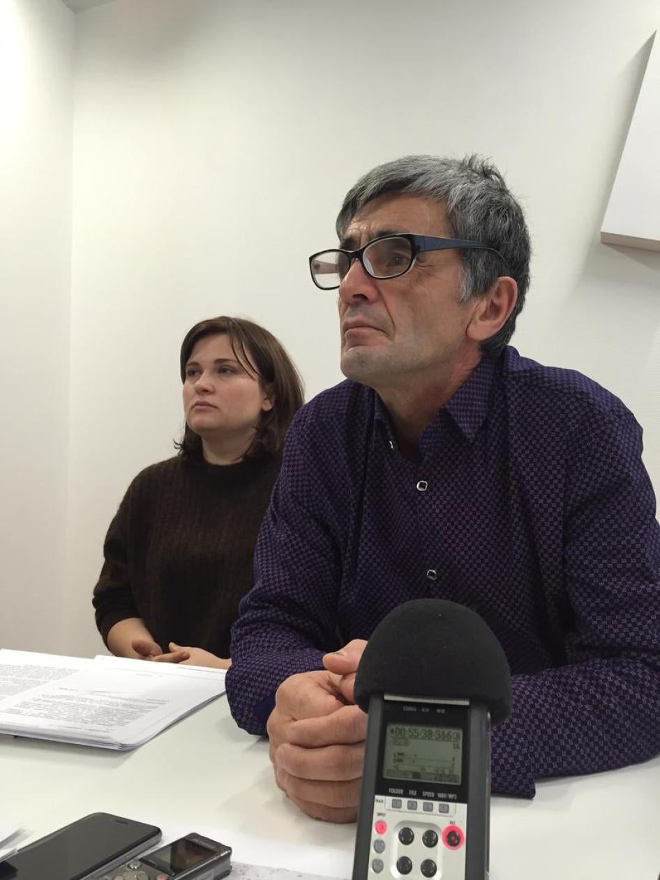 Рамазан Джалалдинов и Елена Милашина на пресс-конференции в Москве, 9 декабря 2016 г.