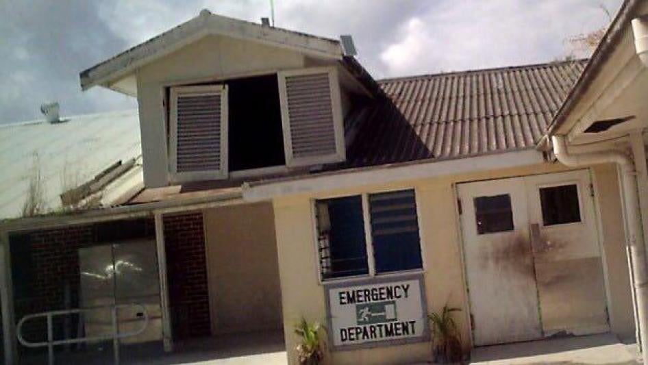 2016-08-crd-nauru-emergency room