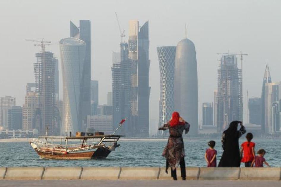 201809middleeast_qatar_women_children