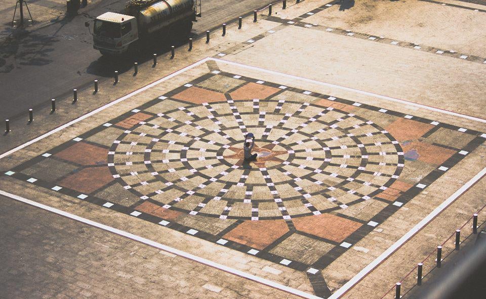 Blogger Huynh Ngoc Chenh protests on Nguyen Hue street on May 15, 2016.