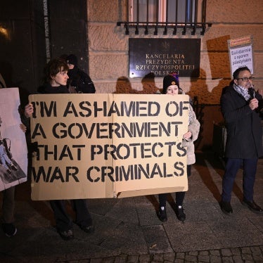 People protest the Polish government's decision on allowing Prime Minister Benjamin Netanyahu to attend the 80th anniversary of the Auschwitz liberation, January 10, 2025. 