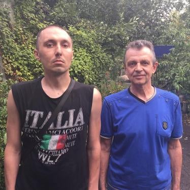 2016-8-eca-ukraine-two-men