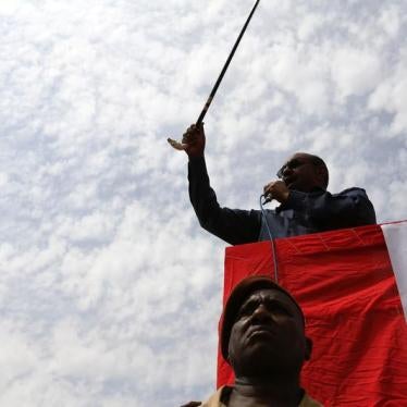 Sudan’s President Omar al-Bashir addresses supporters during his visit to the war-torn Darfur region, in Bilal, Darfur, Sudan September 22, 2017. 