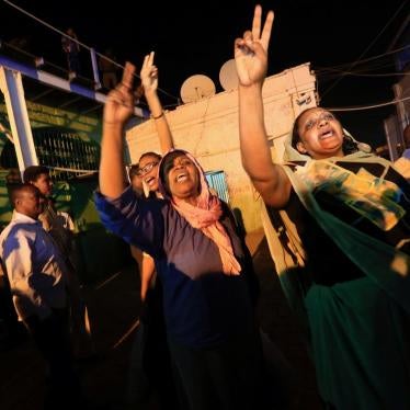 Some detained politicians and journalists in the Kober national prison, just before their release on February 18, 2018.